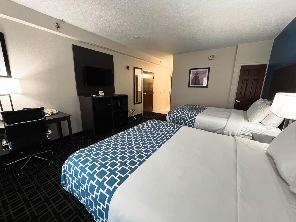 เบย์มอนต์ บาย วินด์แฮม กรีนส์เบิร์ก Hotel Greensburg ภายนอก รูปภาพ