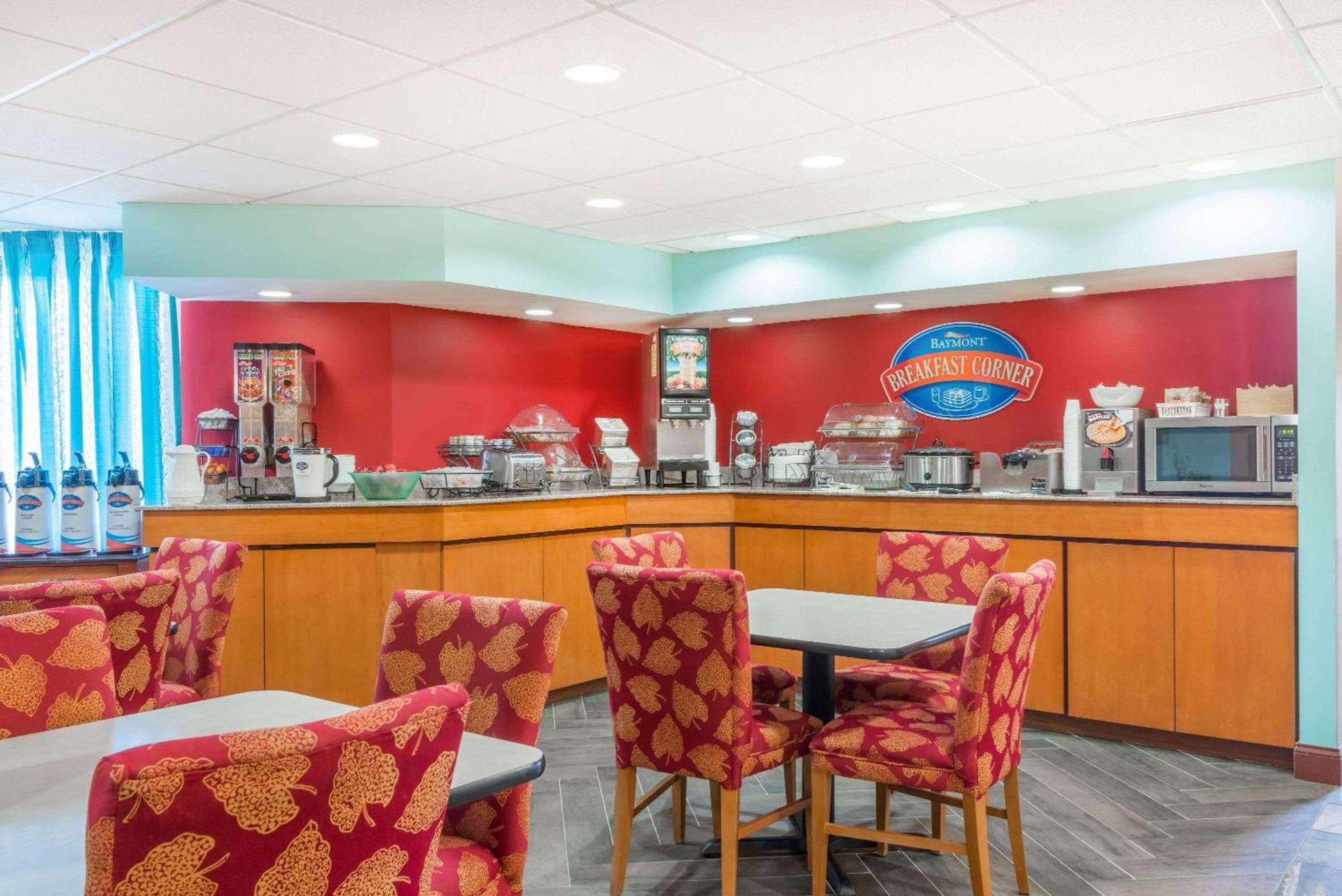 เบย์มอนต์ บาย วินด์แฮม กรีนส์เบิร์ก Hotel Greensburg ภายนอก รูปภาพ
