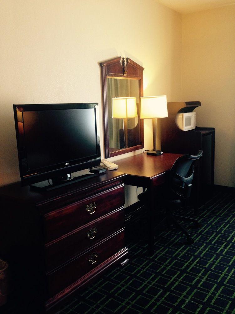 เบย์มอนต์ บาย วินด์แฮม กรีนส์เบิร์ก Hotel Greensburg ภายนอก รูปภาพ